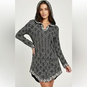 Artesanía Alpaca Geometric Black and White Long Sleeve Dress-Made in Peru